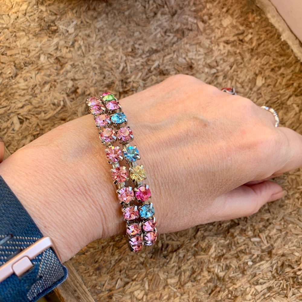 Two SZ LG Rhinestone Bangles Pink & Multicolor NEW - Picture 3 of 8